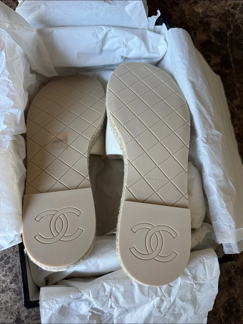 Chanel ecru floral espadrilles slides sandals flats ivory sz 39